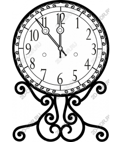  Elegant vintage-inspired table clock
