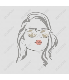  Elegant woman in sunglasses